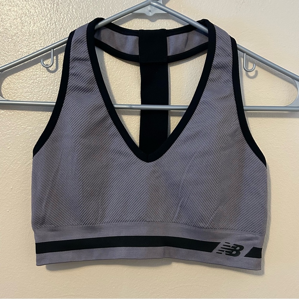 New Balance Women's Seamless V-Neck T-Back Racer Sports Bra